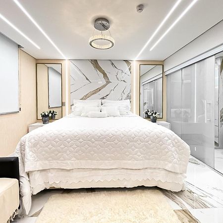 M N Flats - Flat Dentro Do Hotel Wi Av Ibirapuera 2927 São Paulo Zewnętrze zdjęcie